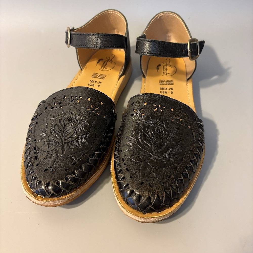 Mexican Leather Huarache Sandal Womens 26 / US 9 Rose Tooled Black